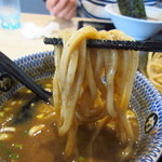 麺屋 たけ井 - 麺とつけ汁の絡み