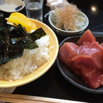 寿司 真之助 - 中トロのづけ丼 土曜日と月曜日しか有りません