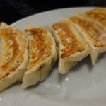 煮干中華 あさり - 自家製焼き餃子300円