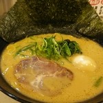 濃厚豚骨ラーメン 特濃屋 - 横浜豚骨ラーメン