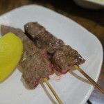 牛串の秀 - カイノミ（近江牛）、ヒウチ（黒毛和牛）