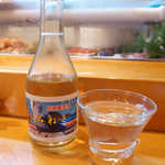 よし寿司 - 【岩手】宮古・菱屋酒造店「うみねこ」特別純米酒（￥1000）。この蔵もまた、震災から立ち上がって酒を醸し続けている