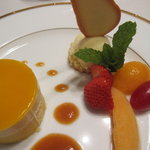 オーベルジュ まつむら - ムースとアイスとクッキーとフルーツ