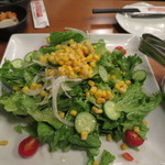 AJITO - とうもろこしと夏野菜のサラダ