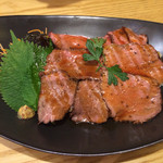 近江牛岡喜 - ローストビーフ丼 