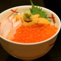 函館うに むらかみ 日本生命札幌ビル店 - 三色丼