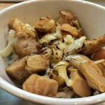 ふく流ラパス 分家 WADACHI - 鶏チャーシュー丼