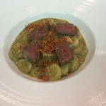 ポエシア - 仔羊のグリルと三重県産ムール貝ペーストのオレキエッテ  自家製ドライトマトのパン粉をアクセントに