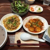 南青山エッセンス - ランチ1800円 エビチリ