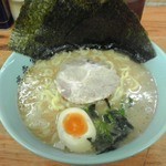 濱壱家 - ラーメン ７００円(税込)(２０１５年８月２９日撮影)