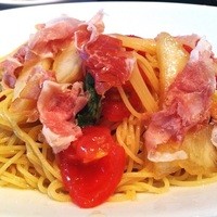 operetta 丸の内トラストタワー店 - 桃と生ハムのオイルパスタ（冷製）