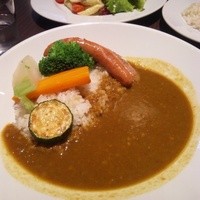 ●CURRYランチ ～淡路玉ねぎをじっくり炒めて作ったコラーゲンカレー～