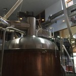 瓢湖屋敷の杜ブルワリー　ザ　レストランスワンレイク - ビールタンクです。