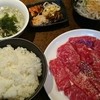 炭火焼肉 うっしっしっ