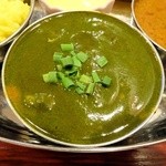 アルマン - ほうれん草カレー