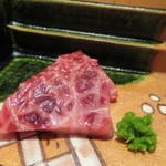 器楽亭 - ゴンドウクジラの鹿の子、葱と生姜で2