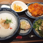 お粥家 粥 粥 三宮店 - ランチ