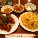 品珍閣 - 黒酢酢豚＋五目チャーハンランチ630円