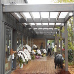 ハウスメッツガー・ハタ - パーゴラの店頭