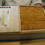 鮨 猪股 - 手に入りにくい赤利尻の雲丹