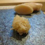 鮨 猪股 - まずは赤酢のシャリ