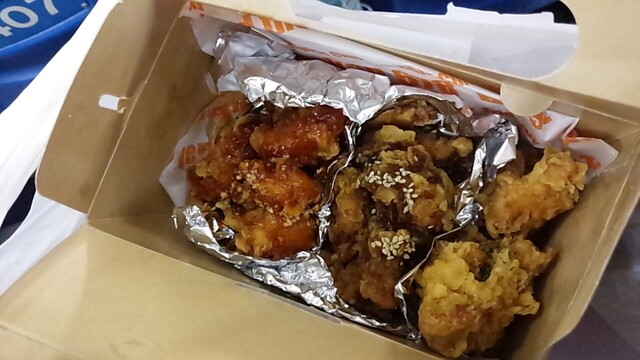 サクサク食感がたまらない 新大久保で味わえるおすすめ 韓国チキン 10選 Retrip リトリップ