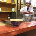 日本橋 お多幸本店 - ごはんの上におでんのつゆをたっぷりかけてます。