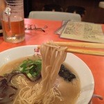 長浜食堂 - 麺アップ