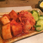 万両 - キムチ盛り合わせ