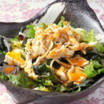 Ponkichi -  海藻と豆腐のピリ辛サラダ 