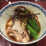 滋味 康月 - 2015年8月
      ■ 風（Lunch）5,400円
      ＊ 八寸
      ＊ 白味噌
      ＊ 温物
      ＊ お造り
      ＊ 焼物（魚）
      ＊ 焼物（肉）
      ＊ 揚物
      ＊ ご飯
      ＊ 香物
      ＊ デザート
      ＊ 煎り番茶orエスプレッソ
      