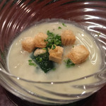 滋味 康月 - 2015年8月
      ■ 風（Lunch）5,400円
      ＊ 八寸
      ＊ 白味噌
      ＊ 温物
      ＊ お造り
      ＊ 焼物（魚）
      ＊ 焼物（肉）
      ＊ 揚物
      ＊ ご飯
      ＊ 香物
      ＊ デザート
      ＊ 煎り番茶orエスプレッソ
      