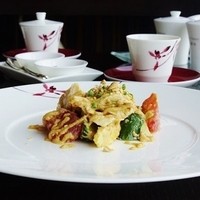広東料理 センス - 地鶏と胡瓜、トマトのサラダ