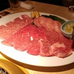 黒毛和牛焼肉 七甲山 - 