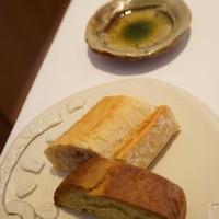 カンパーニュ - パン＋オリーブオイル
