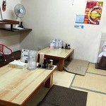 田村屋 - 綺麗な小上がりです