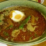 Supaisuresutoran cardamom - カシミールカレー。香りが香ばしく、食欲を掻き立てます。(°∀°)辛いけど、手が止まらないっ！ん？チキン発見！(°∀°)プリプリのjuicy！！ああっ！たまらん！それから一気に完食。ご馳走様でした。