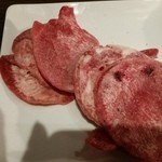 和牛焼肉食べ放題 肉屋の台所 - 普通の牛タン