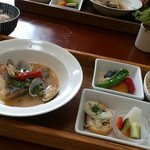 ゼルコヴァ - 今週のお昼ごはん 1230円