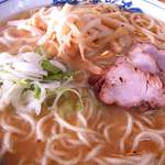 生姜ラーメン みづの - 清水で頼んだ味噌。充分看板になる旨さ