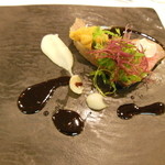 ポエシア - 阿波牛イチボのローストと北海道産生うにわさび風味の赤ワインソース