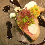 ポエシア - 阿波牛イチボのローストと北海道産生うにわさび風味の赤ワインソース