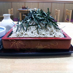 Kashi waya - 三鷹仲町通りそば処かしわやざる650円大盛150円横景