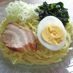 手づくり屋＆おやすみ処 - 中細麺なので冷やし中華風ですね