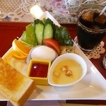 Mirai Bako - アイスコーヒー４５０円、モーニング