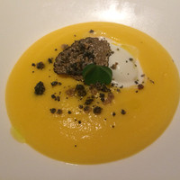 フランス料理　レ・セレブリテ ホテル日航大阪 - バターナッツ（かぼちゃ）のふわふわムース仕立てのスープ