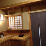 茶菓円山 - お茶を点ててくれる場所