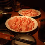 Tajimaya - 豚ロースと豚バラ、辛味噌ダレがオススメです