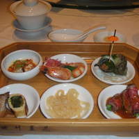 四川豆花飯荘 東京店 - 前菜盛り合わせ