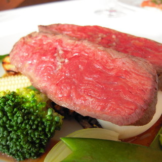 レストラン、ビストロに負けない充実した料理内容。